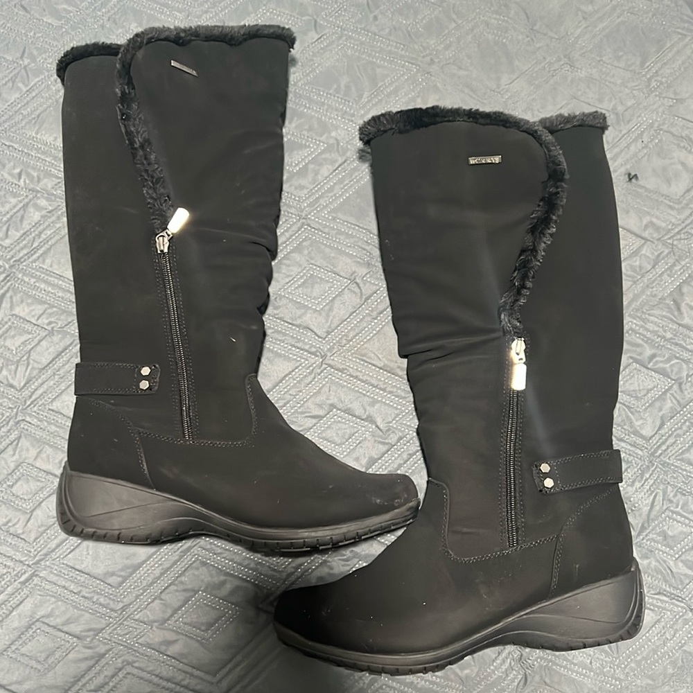 Khombu Size 10 Snow Boots - waterproof